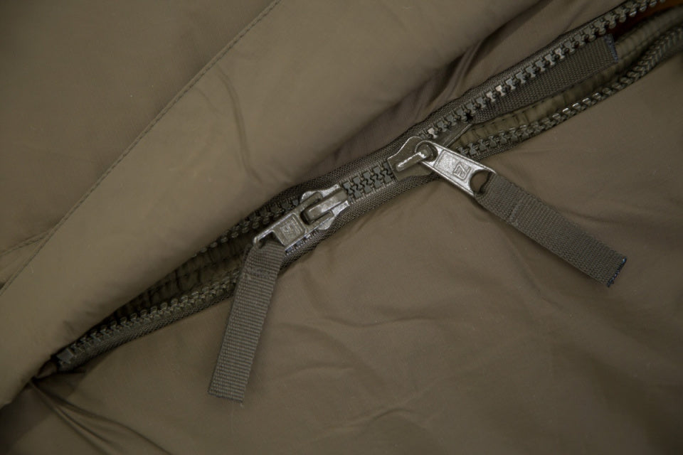 Defence 4 寝袋 シュラフ