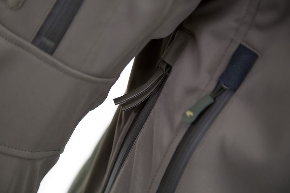 Softshell Jacket / ソフトシェルジャケット【在庫あり】 – CARINTHIA